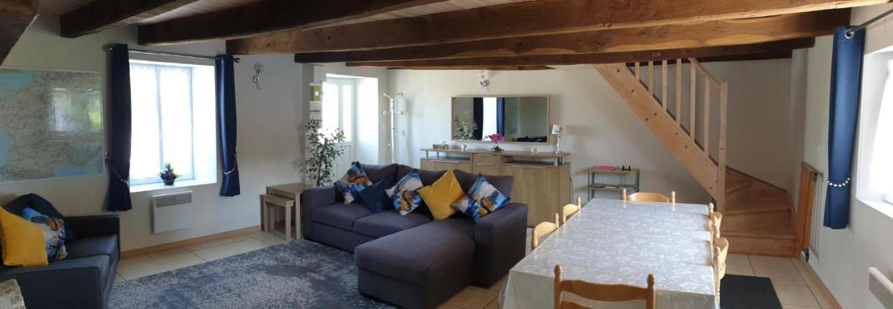Charming Traditional 2-Bed Cottage Near Plemet Exterior foto