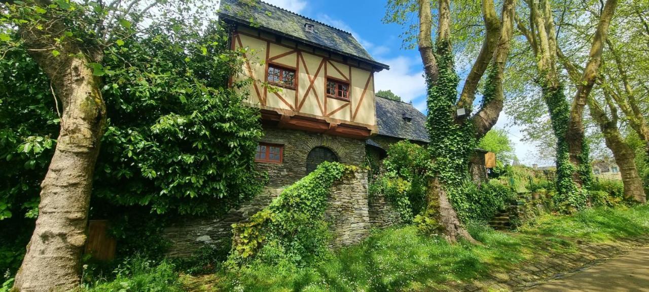 Charming Traditional 2-Bed Cottage Near Plemet Exterior foto