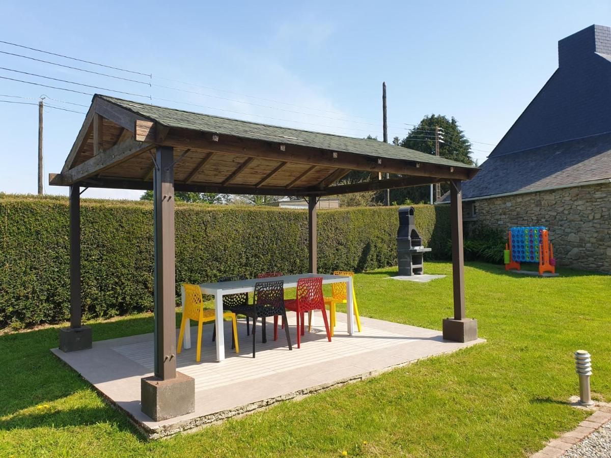 Charming Traditional 2-Bed Cottage Near Plemet Exterior foto